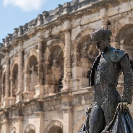 Le Petit Colbert Yourhosthelper Nîmes