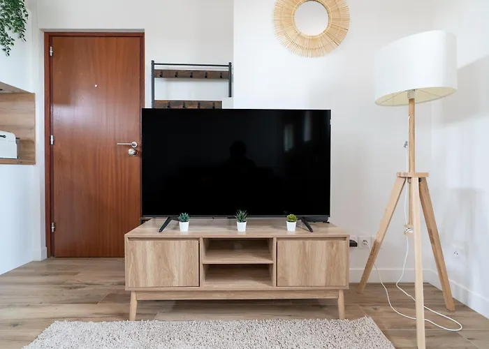 Le Petit Colbert Yourhosthelper Nîmes