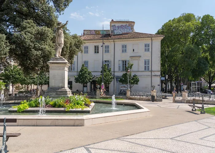 Le Petit Colbert Yourhosthelper * Nîmes